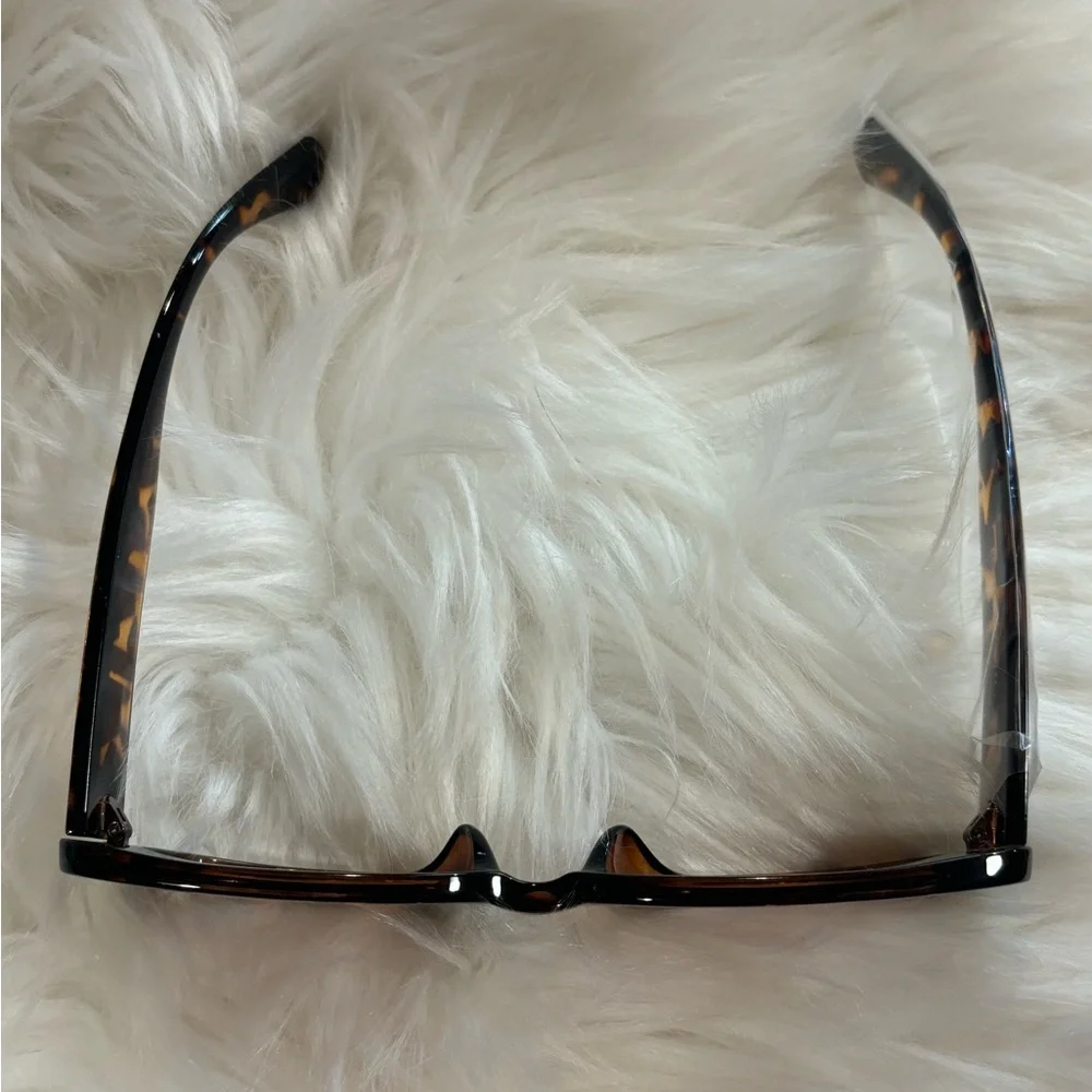 NEW TRENDY BLACK AND BROWN SUNGLASSES-2 PAIRS
